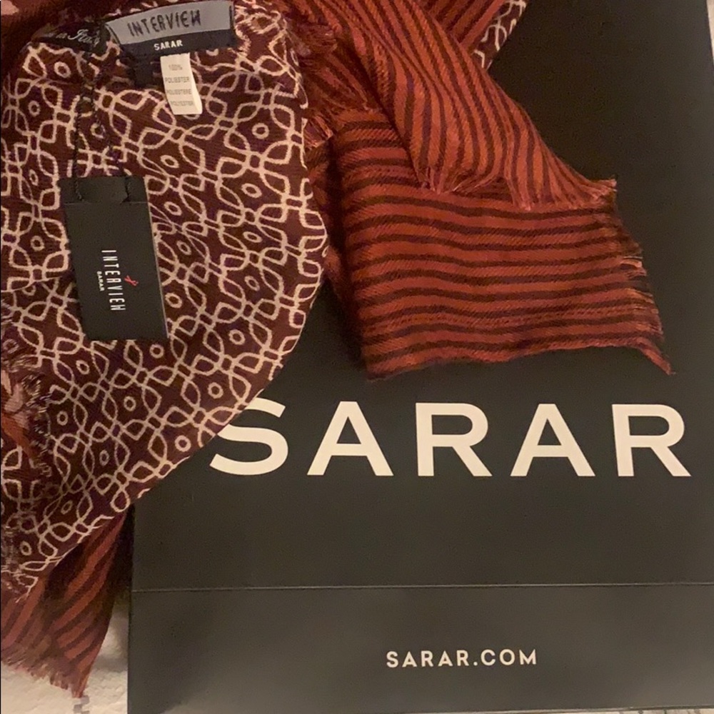 Scarf - Picture 3 of 7